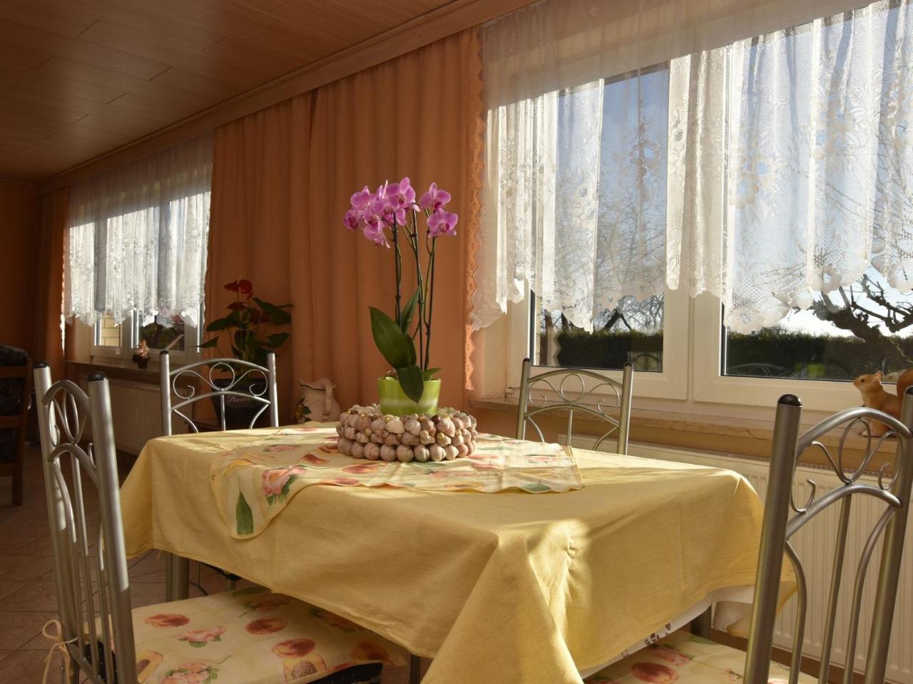 Spacious Apartment In Brusow With Garden Kröpelin Buitenkant foto